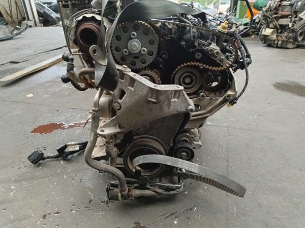 MOTEUR 1.2TDI CODE: CFW - Vue 4